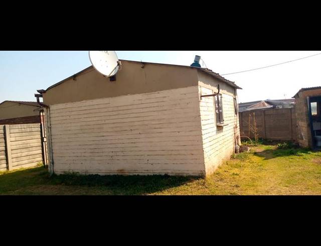 1 BEDROOM HOUSE FOR SALE IN BUHLE PARK